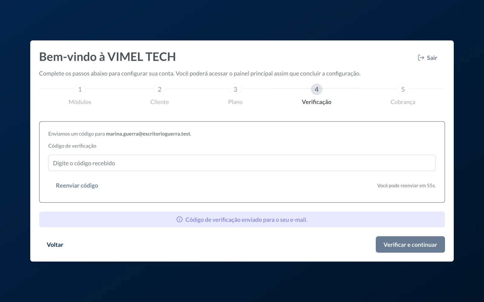Passo Verificação, com o campo para o código enviado por e-mail e o botão de reenviar com contagem regressiva.